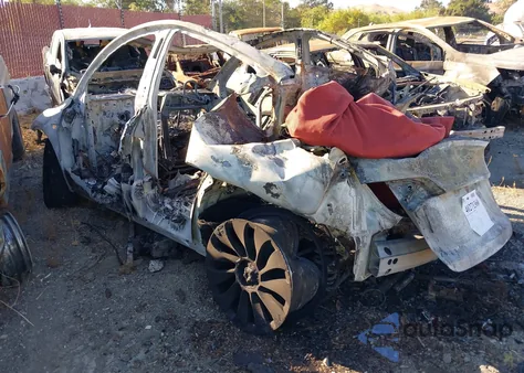 2022 Tesla Model Y Performance Dual Motor All-Wheel Drive из США, поврежденный, VIN 7SAYGDEF5NF337424